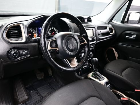 Used 2017 Jeep Renegade Latitude w/ Cold Weather Group AWD/4WD image 12