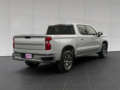 Used 2022 Chevrolet Silverado 1500 LT image 5