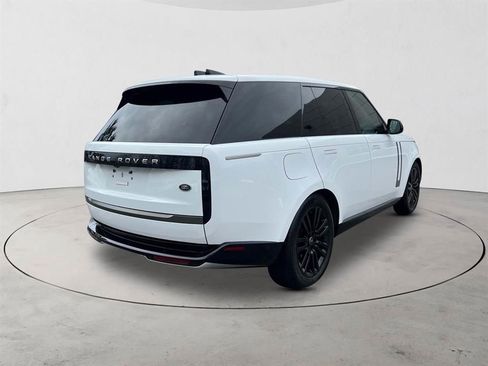 Used 2023 Land Rover Range Rover SE image 5