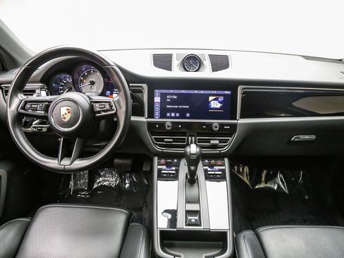 Certified 2023 Porsche Macan S AWD/4WD image 16
