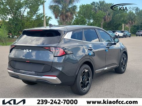 New 2026 Kia Sportage EX FWD image 6