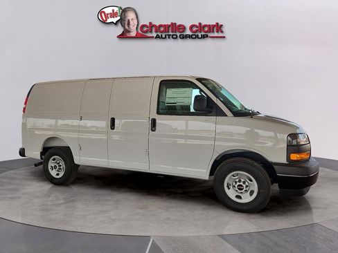 New 2026 GMC Savana 2500 RWD image 6