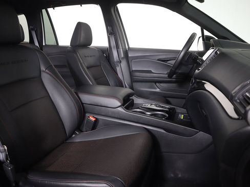 Used 2024 Honda Passport Black Edition image 34