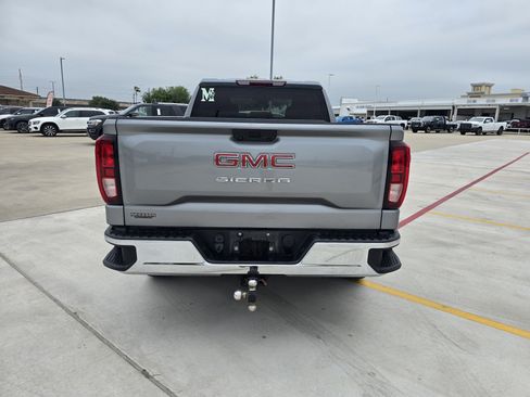Used 2023 GMC Sierra 1500 Pro AWD/4WD image 4