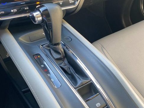 Used 2019 Honda HR-V Touring image 27