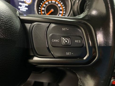 Used 2022 Jeep Gladiator Sport AWD/4WD image 12