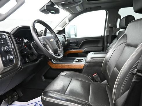 Used 2017 Chevrolet Silverado 2500 High Country w/ Duramax Plus Package AWD/4WD image 11