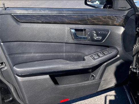 Used 2016 Mercedes-Benz E 350 Sedan image 20