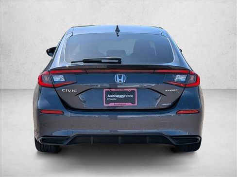 Used 2025 Honda Civic Sport image 6