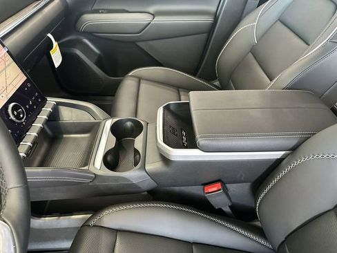 New 2026 GMC Terrain Denali w/ LPO, Black Badging Package image 25