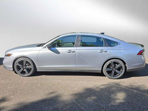 Used 2024 Honda Accord Sport image 6