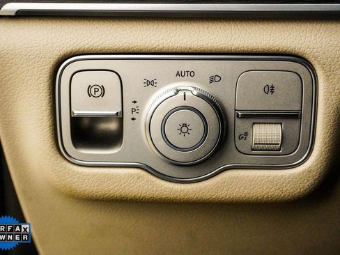 Used 2022 Mercedes-Benz GLE 580 4MATIC w/ Night Package image 32