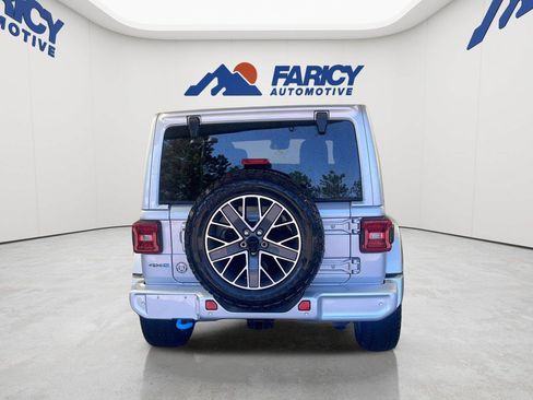 Used 2024 Jeep Wrangler High Altitude AWD/4WD image 8