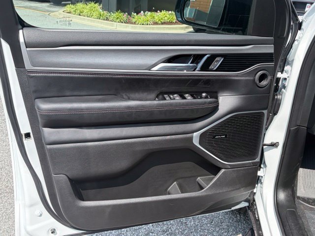 New 2026 Jeep Grand Wagoneer L 4WD w/ Premium Group I image 12