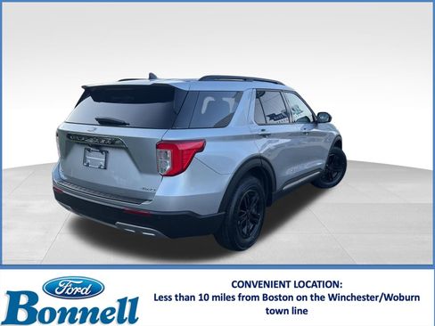 Certified 2022 Ford Explorer XLT w/ Equipment Group 202A image 4