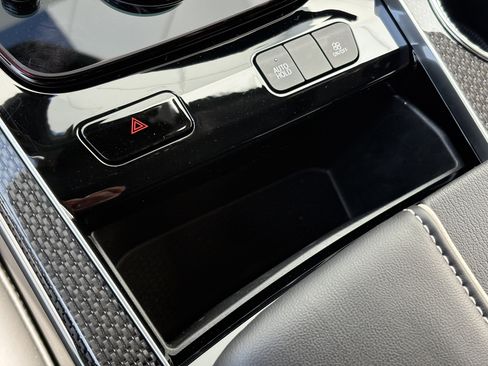 Used 2026 Cadillac Escalade V AWD/4WD image 29