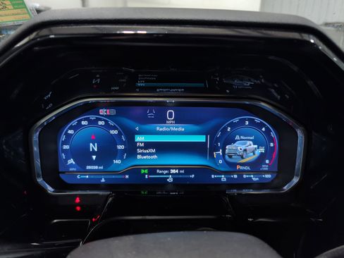 Used 2025 Chevrolet Silverado 2500 High Country w/ Technology Package image 8