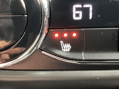 Used 2023 Chevrolet TrailBlazer LT w/ Convenience Package image 6