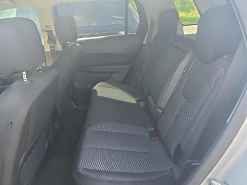 Used 2017 GMC Terrain SLE w/ Chrome Package FWD image 10