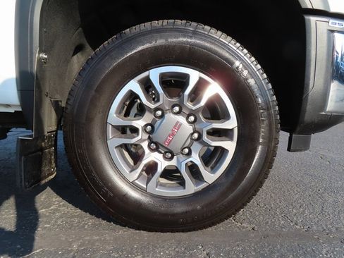 Certified 2024 GMC Sierra 3500 SLE w/ SLE Convenience Package image 10