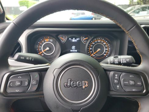 Used 2024 Jeep Wrangler Sport S image 17