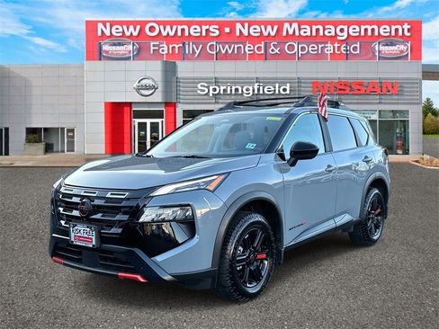 Certified 2025 Nissan Rogue SV image 2