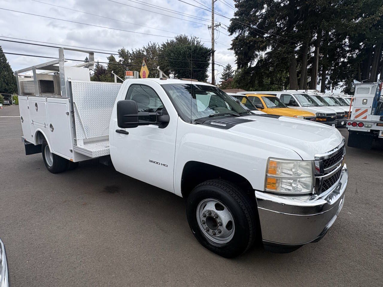 Used 2012 Chevrolet Silverado 3500 W/T RWD image 5