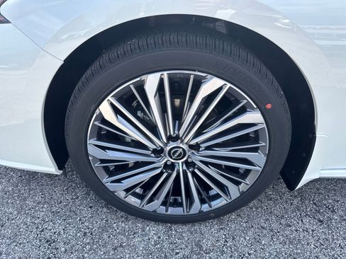 New 2025 Nissan Altima 2.5 SL image 11