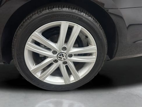Used 2015 Volkswagen Jetta SEL FWD image 33