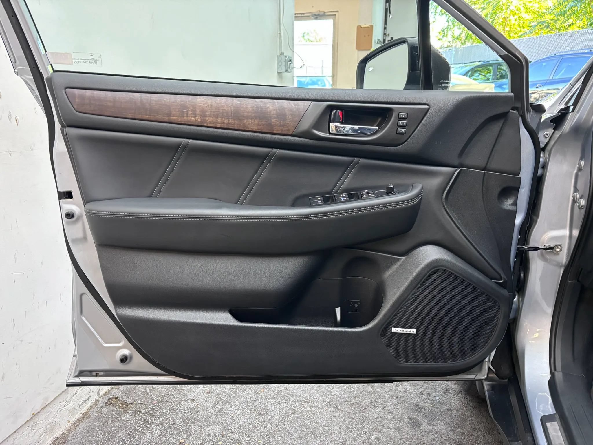 Used 2018 Subaru Outback 2.5i Limited AWD/4WD image 19