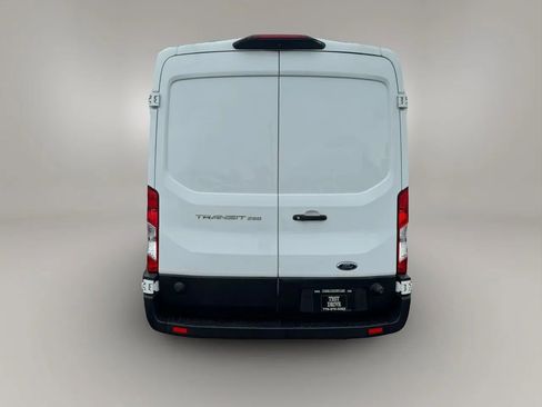 Used 2019 Ford Transit 250 148 Medium Roof RWD image 10