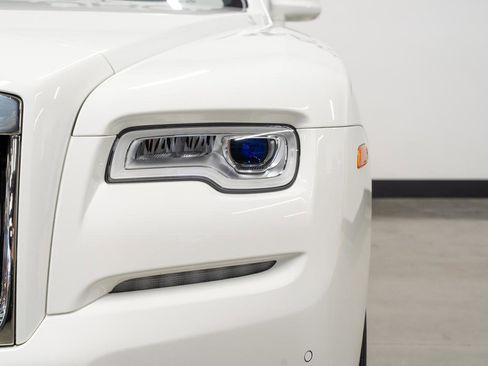 Used 2016 Rolls-Royce Dawn image 39