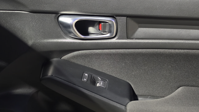 Used 2025 Honda Civic Sport image 24