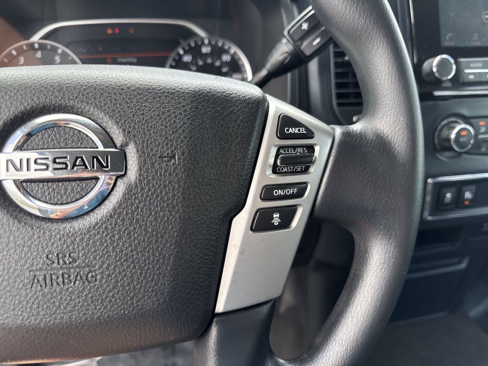 Used 2022 Nissan Titan SV RWD image 22