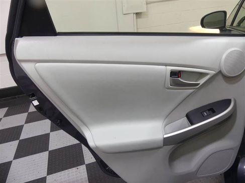 Used 2015 Toyota Prius Four FWD image 24