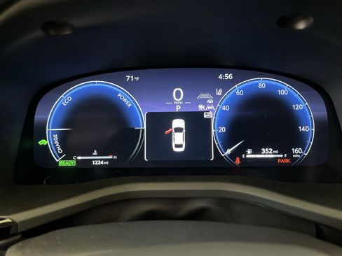 Used 2026 Toyota Camry XLE image 15