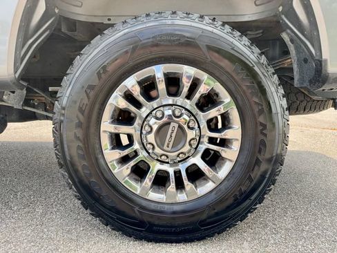 Used 2022 Ford F350 Lariat w/ Chrome Package AWD/4WD image 31