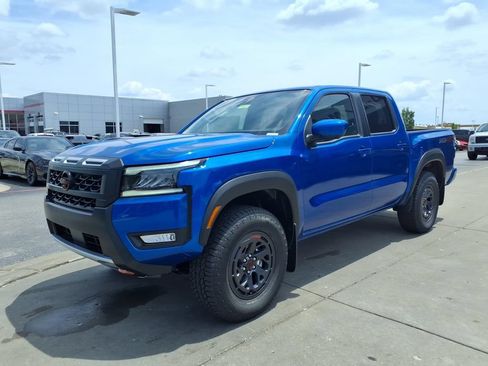 New 2026 Nissan Frontier PRO-4X w/ Pro-4x Convenience Package AWD/4WD image 4