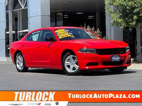 Used 2023 Dodge Charger SXT RWD image 1