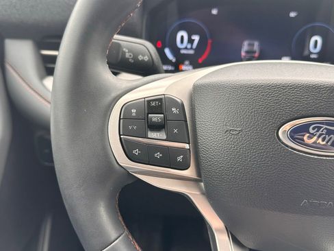 Used 2025 Ford Explorer Active w/ Active Comfort Package image 29