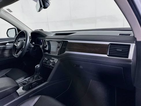 Certified 2023 Volkswagen Atlas SE w/ Black Wheel Package AWD/4WD image 30