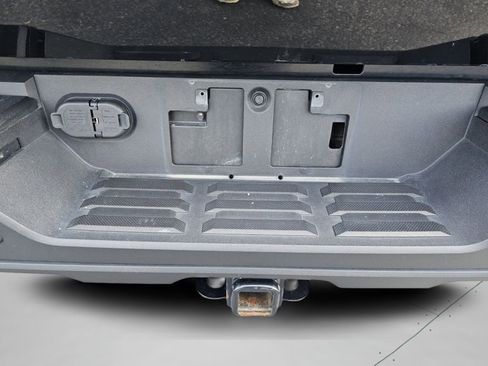 Used 2022 Toyota Tundra Platinum AWD/4WD image 28