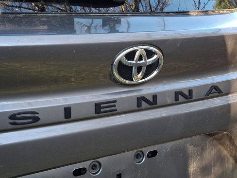 Certified 2026 Toyota Sienna XLE image 6