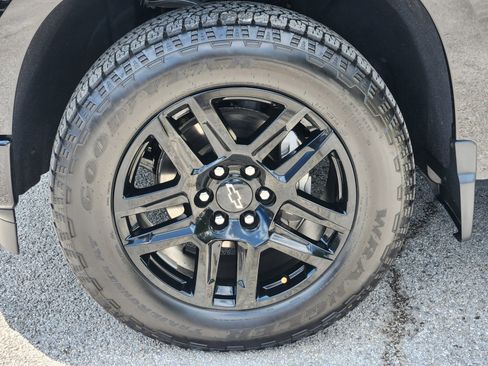 Used 2024 Chevrolet Silverado 1500 RST w/ Convenience Package II AWD/4WD image 30