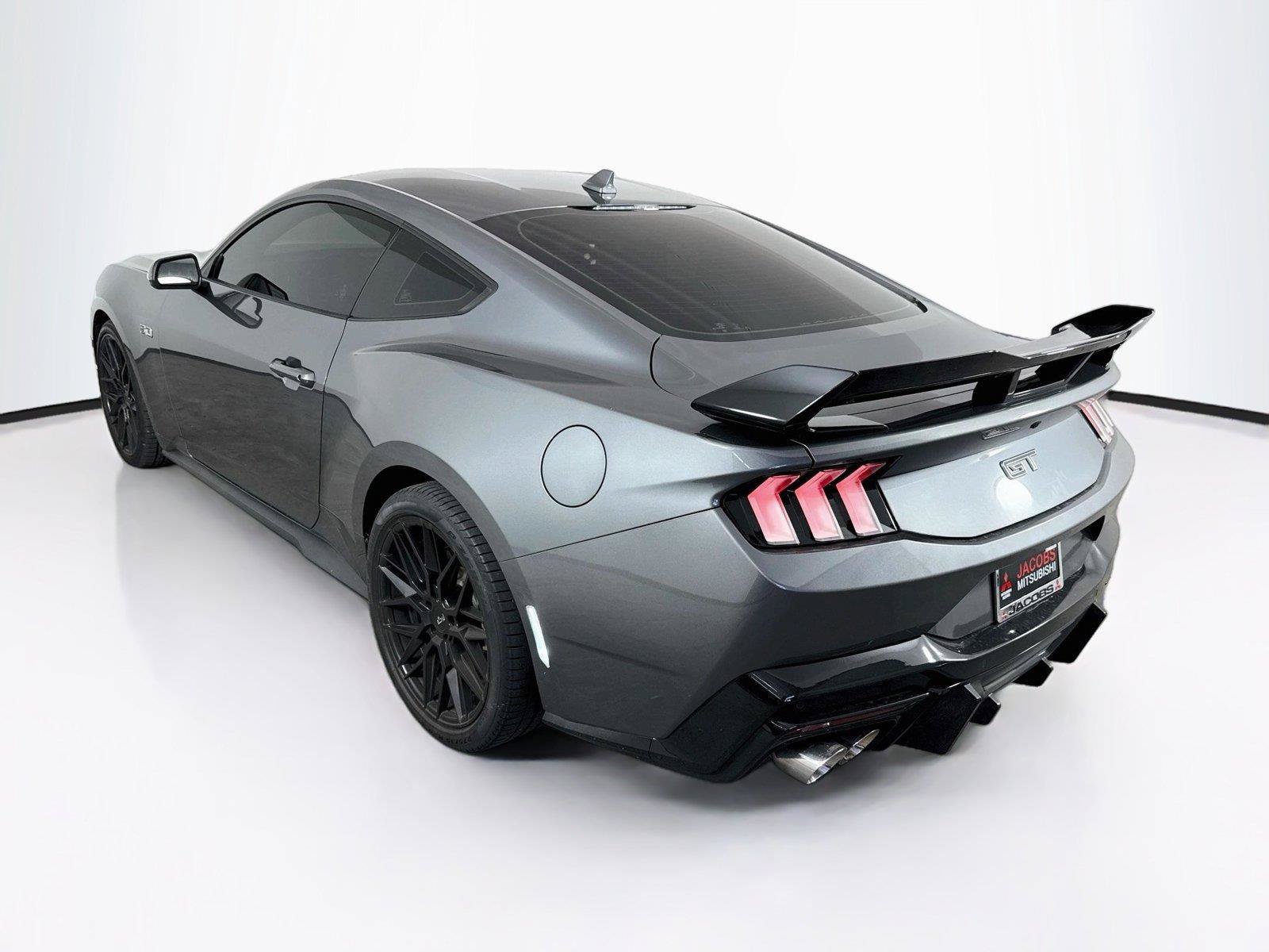 Used 2024 Ford Mustang GT Premium RWD image 3