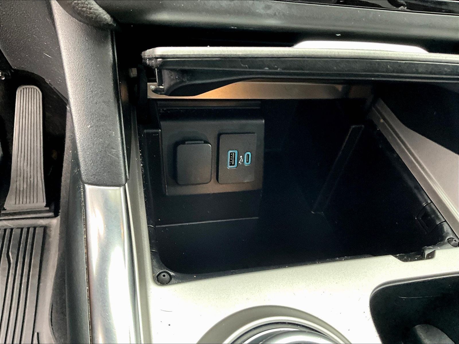 Used 2020 Ford Explorer ST w/ Premium Technology Package AWD/4WD image 19