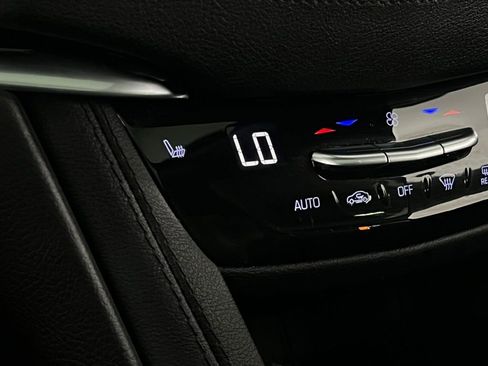 Used 2024 Cadillac XT6 Luxury w/ LPO, Floor Liner Package image 20