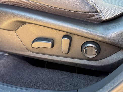 Certified 2025 Subaru Forester Premium image 15