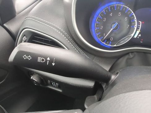 New 2026 Chrysler Pacifica Select image 31