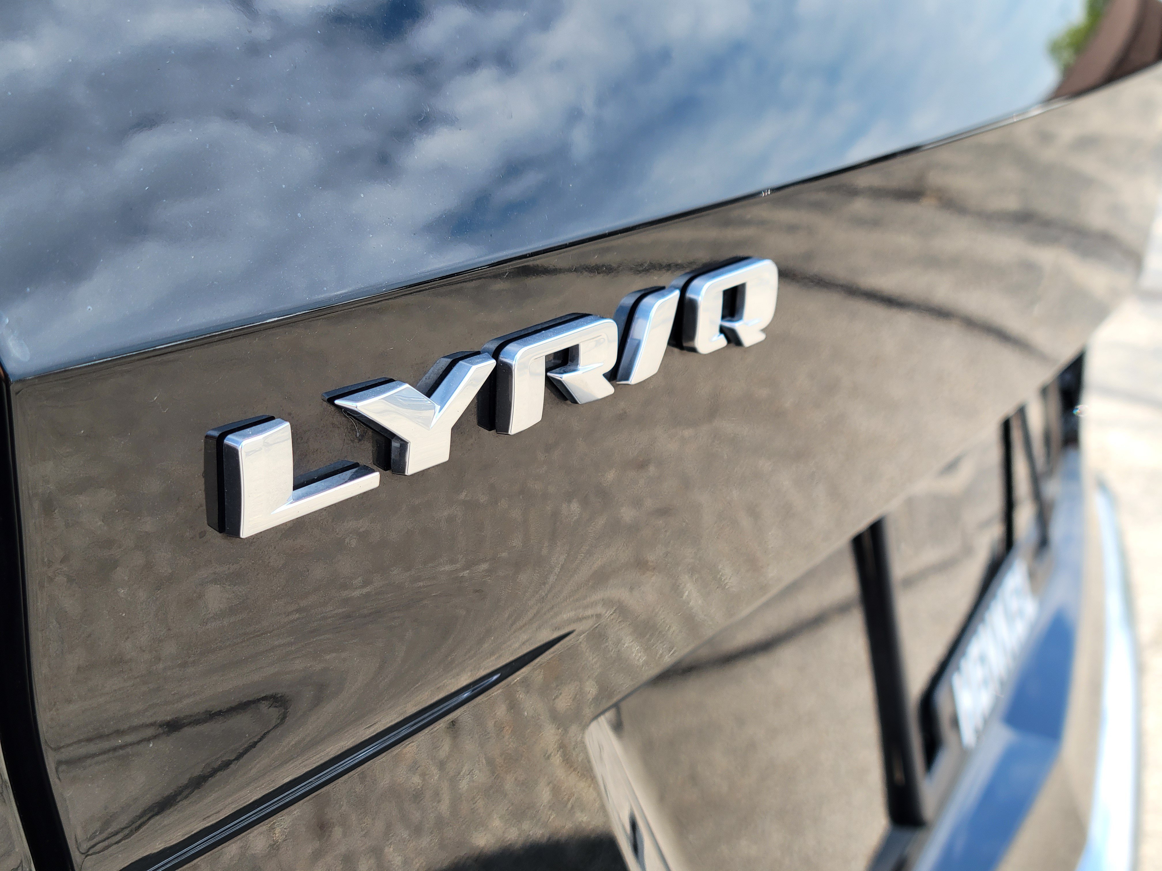 Used 2024 Cadillac Lyriq Tech RWD image 21